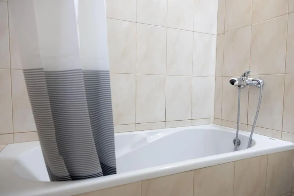 Apartment 3 Bedroom Apt, Free Wifi & Ac, Cidadela - Lcgr Praia
