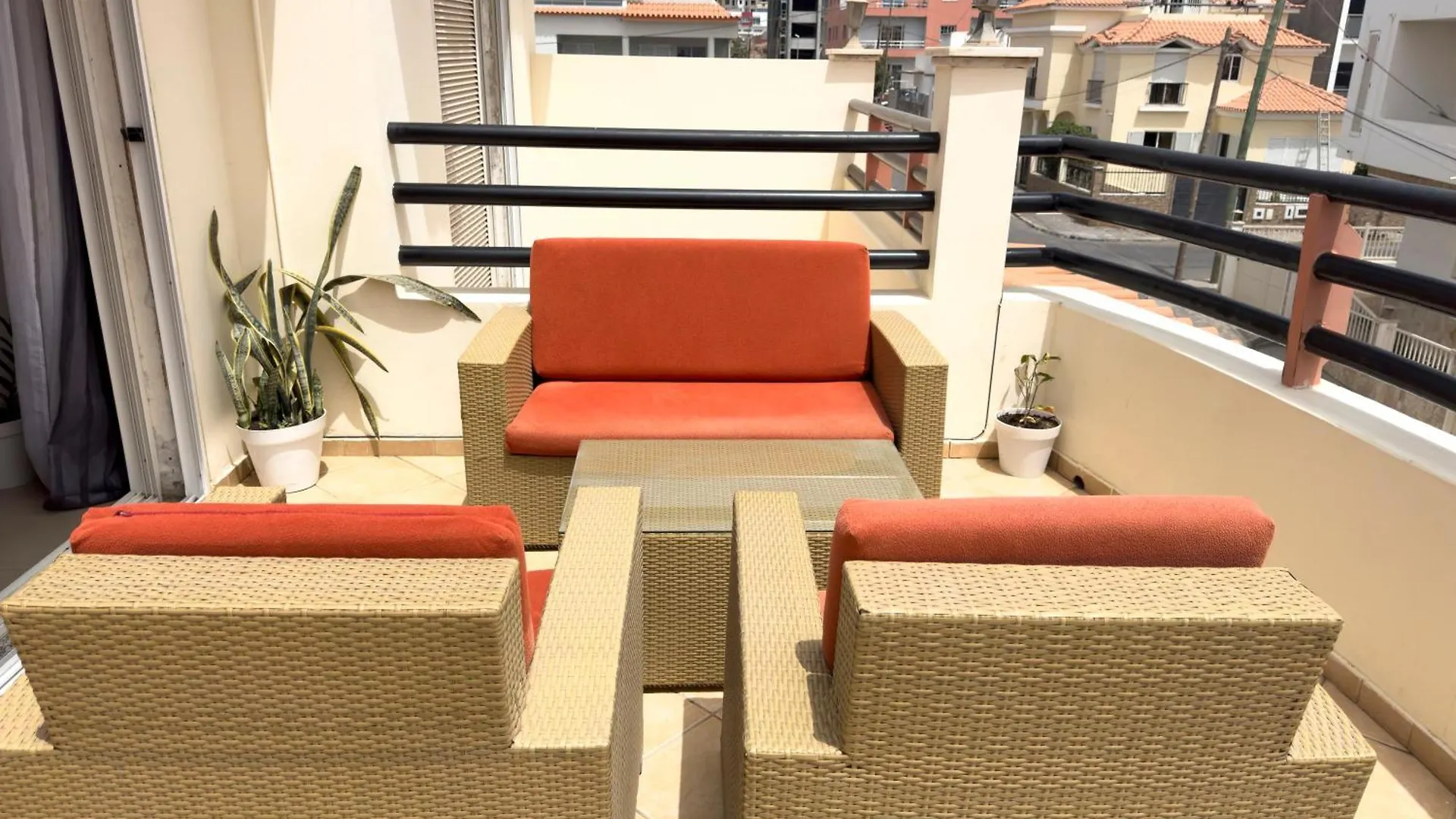 3 Bedroom Apt, Free Wifi & Ac, Cidadela - Lcgr Praia Cape Verde