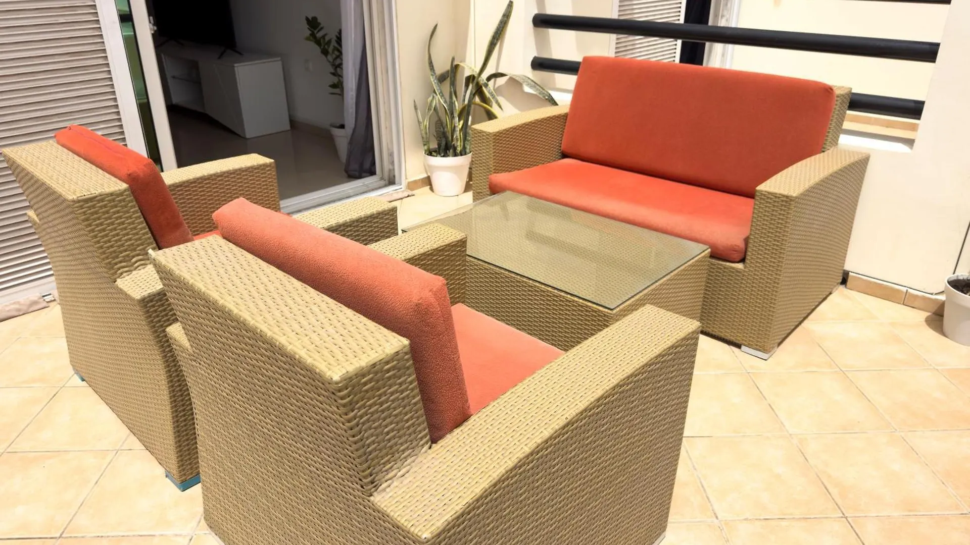 3 Bedroom Apt, Free Wifi & Ac, Cidadela - Lcgr Praia 0*,  Cape Verde