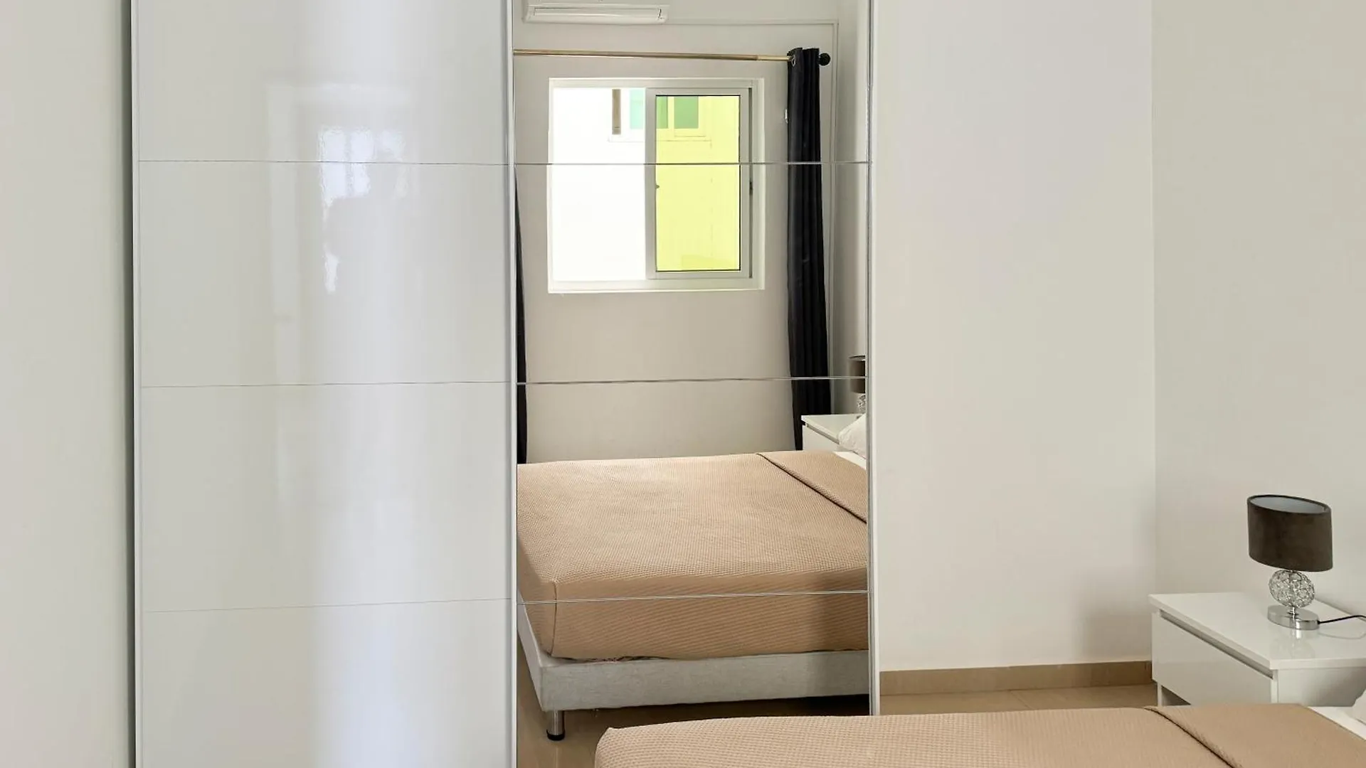 3 Bedroom Apt, Free Wifi & Ac, Cidadela - Lcgr Praia